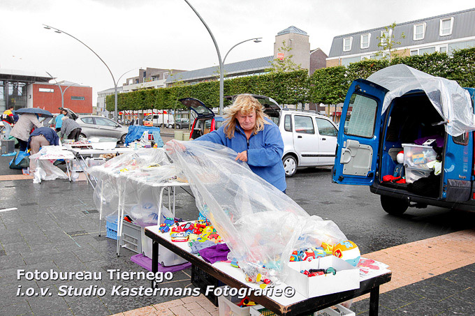 STE 190814 Kofferbakmarkt