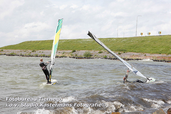 STE 070514 SURFPLAATS