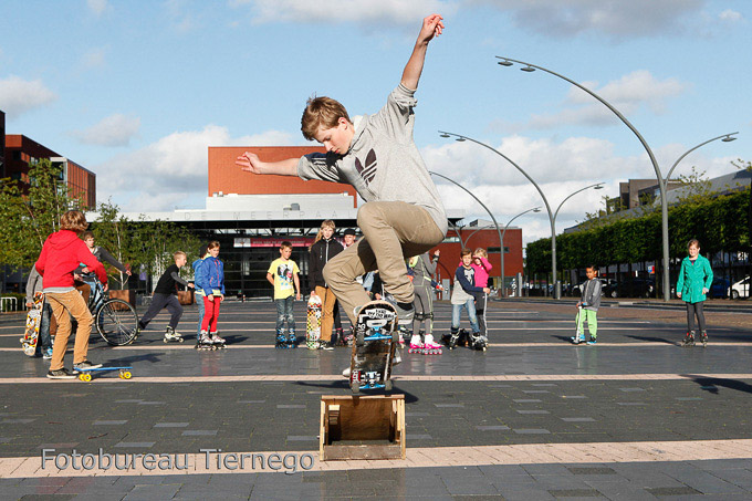 STE 130514 SKATEPROTEST